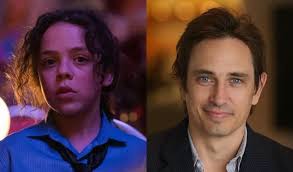 Garoto Devora Universo