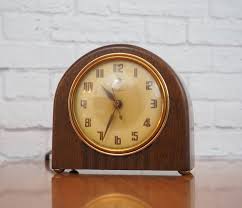 Warren Telechron The Snug Electric Desk Clock Etsy Art Deco Clock Clock Desk Clock