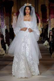 Reem Acra Bridal Spring 2020 Fashion Show Collection See The Complete Reem Acra Bridal Spring 2020 Co Reem Acra Bridal Reem Acra Wedding Dress Wedding Dresses