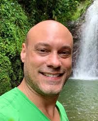 Edward Ruda's Instagram, Twitter & Facebook