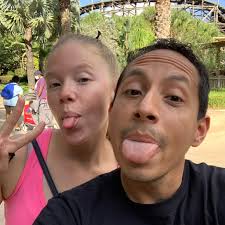 Holly Hipp and Edgar Mesa 's Wedding Website