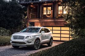 2019 Lincoln Mkc First Look Tweaked But Not Totally New Lincoln Mkc Lincoln Suv Luxury Suv