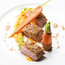 Canette Rotie En Croute De Sesame Reduction De Porto Carottes Cremeuses Roties Au Miel Arts Gastronomie Recettes De Cuisine Gastronomie Recette Gastronomique
