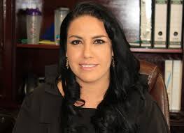 Acusan a la Contralora del MuniAgs de violar la Ley al usurpar funciones