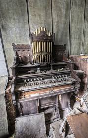 Organo Antiguo Abandoned Abandoned Places Abandoned Mansions