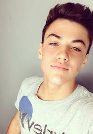 ◜ ♛ lifestyles of the rich and famous