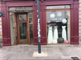 Découvrez notre boutique mat de misaine de rennes, nos coordonnées et nos horaires. Tara Deva Rennes Robes De Mariee Adresse