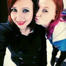 Crystal Smiley (@CrystalLSmiley)