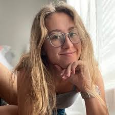 Cheryl Phillips's Instagram, Twitter & Facebook