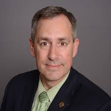 Nadia Gregory's Instagram, Twitter & Facebook