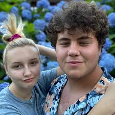 Everett Hutton (@everett.hutton) • Instagram photos and videos