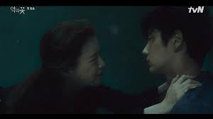 Godwin emmanuel sep 24 2020 4:07 am my review: Flower Of Evil Episode 1 Dramabeans Korean Drama Recaps