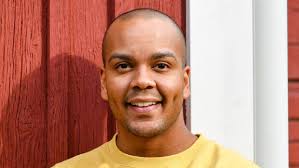 Ernest Lawsonin uusi aluevaltaus! Järjestää sokkotreffejä tuntemattomille