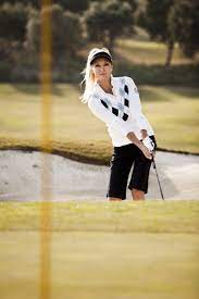Ladies Golf Outfits Winter Design Pointer Patterns That Run In A Vertical Instructions Will Elongate Your Figure Golf Outfit Golf Attire Womens Golf Fashion