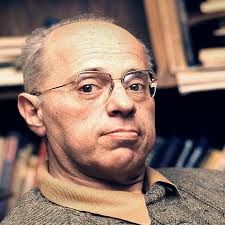 Kakatua telah memegang rights Solaris karya Stanislaw Lem. Sedang  dipersiapkan masuk antrean terbitan tahun depan. Ini akan menjadi karya  pertama Lem yang diterbitkan ke bahasa Indonesia, sekaligus kado spesial  bagi penerbit Kakatua