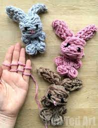 Flat pieces can also be created. 17 Easy Knitting Projects Dabbles Babbles