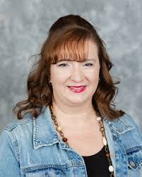 Melissa Stelzer's Instagram, Twitter & Facebook