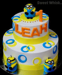 Cakes and more cake decorating halloween minion cakes spooky halloween. Minions Theme Whipped Cream Cake Cake By Karen Cakesdecor
