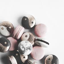 Yin And Yang Curated Macarons The February Macaroncollection Is Inspired By Yin Yang The Concept That Opposites Attract And Yin Yang Opposites Attract Yin