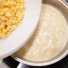 This creamy garlic pasta is about to be a dinner win for the whole family! Easy Creamy Garlic Pasta Recipe A Younique Journey