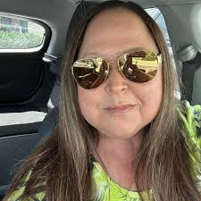 Ok so I am wanting to get one so bad! Please share your recipes. I am a  football mom and need something to speed up dinner! ❤️ pros and cons