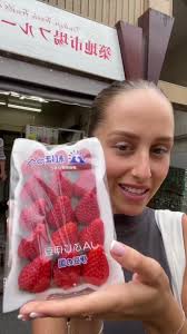 Strawberrymilkmob (@strawberrymilkmob)のcoconut milk mobの動画