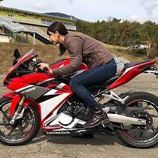 オートバイ女子部 autoby重車女子團 公式さんはinstagramを利用しています お試しフィット さおりん 172cm honda classics レディースシングルライダースジャケット サイズ wm 価格 19800円 税 大関さおり lady biker motorsport motorcycle