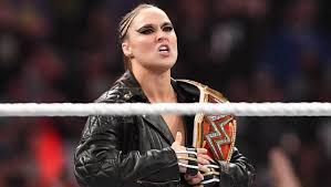 Ronda jean rousey (february 1, 1987 ) is an american mixed martial artist , judoka and actress , currently signed to wwe on the raw brand. Rousey Kommt Nach Der Geburt Das Karriereende