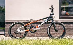 After he was paralyzed during a practice run, he found meaning. Olympic Hopeful Van Gendt S Unique 2 Speed Bmx Bike Bikerumor