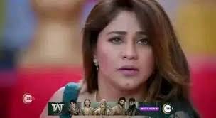 Mother India dresses very well And she changed her hair style