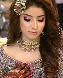 Pin By Sarvat Amaz On Bridal Dress Indian Hairstyles Bridal Hairstyles With Braids Mehndi Hairstyles
