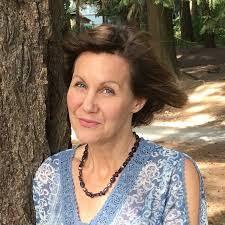 Susan Flye's Instagram, Twitter & Facebook