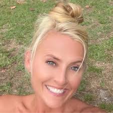 Jill Gore's Instagram, Twitter & Facebook