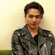 omiiはinstagramを利用しています whoareyou onewaylove 三代目jsoulbrothers 冬空 メンズ ヘアスタイル 髪型 メンズ パーマ 髪型 メンズ