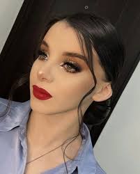 Katya Estrada (katya_fresaloka)