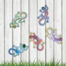 Use magnet hangers to decorate the outer walls around the patio or to mount your metal art piece on the hallway.2. Color Wall Art Sculpture Hang 5 Pcs Solid Structure Gecko Art Wall Decorations For Outdoor Backyard Porch Home Patio Fence Decorations Multi Metal Gecko Wall Decor Artwork Home Urbytus Com