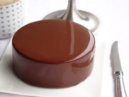 Glacage chocolat facile glacage miroir recette recette glacage chocolat glaçage chocolat blanc lait concentré trucs de cuisine gâteaux et desserts citron recettes de cuisine. Glacage Miroir Au Chocolat Noir 2 Recettes Rien Que Pour Vous Recette Par Empreinte Sucree