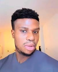 Guys 🤯 like look at how SMOOTH you can tell my skin is in the picture! Now  if I could somehow get yall to feel it that would be amazing! 😅🤣 this