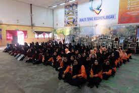 מיקום על המפה kolej vokasional wakaf tembesu. Alamat Kolej Vokasional Wakaf Tembesu