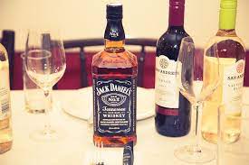 Whiskey Vs Scotch Vs Bourbon