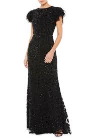 To make it accessible for women worldwide, we offer international delivery so all you have to do is place an order your favourite dress and relax. Mac Duggal At Neiman Marcus