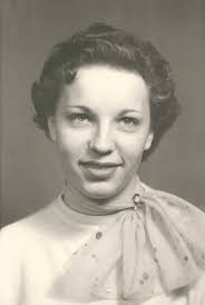 Loretta Lind's Instagram, Twitter & Facebook