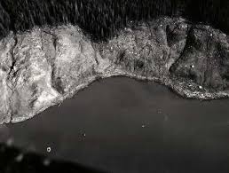 Le allerte tsunami emesse dopo il sisma di magnitudo 8,1 sulla scala richter al largo dell'alaska sono state revocate dal centro nazionale. Onda Que Atingiu 524 Metros De Altura Baia De Lituya Alaska 1958 Fotos Forum Outer Space O Maior Forum De Games Do Brasil