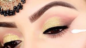 Maybe you would like to learn more about one of these? Ear Buds Q Tip à¤†à¤ˆ à¤® à¤•à¤…à¤ª à¤• à¤¸ à¤•à¤° How To Do Cutcrease Eye Makeup Using Only Q Tip Youtube