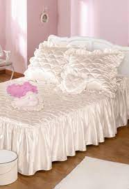 Découvrez notre large choix de produits, disponibles dans plusieurs tailles : Couvre Lit En Satin Matelasse