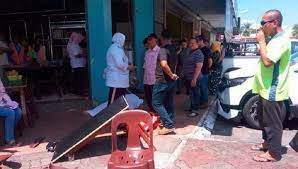 Pesepeda berani langgar aturan di jalanan jakarta, sanksi penjara menanti. Ketua Warisan Bahagian Libaran Sabah Maut Kemalangan Di Kedai Kopi