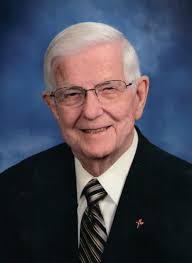 Lee Wenz's Instagram, Twitter & Facebook