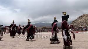 Naro palace, situated 40 kilometers from leh was the venue of the event. Chang Or The Beer Dance Of Ladakh Youtube