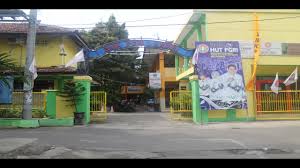 19 juli 1981 status sekolah : Smk Pgri 1 Kediri Sekolah Model