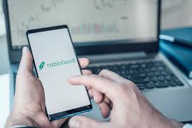 Robinhood users looking to invest in crypto may be disappointed to find out the platform only has a few. Robinhood Fails Traders Once Again During Doge S 132 Spike The Tokenist